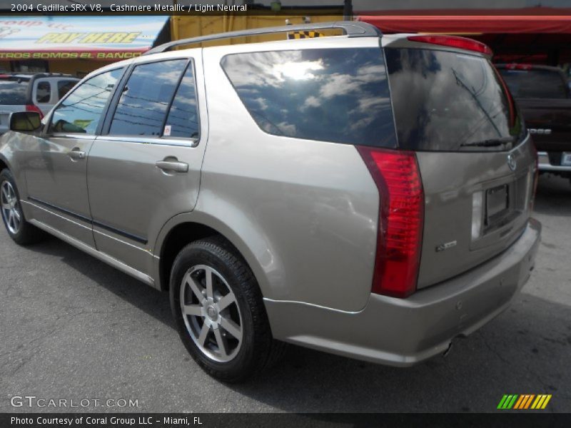 Cashmere Metallic / Light Neutral 2004 Cadillac SRX V8