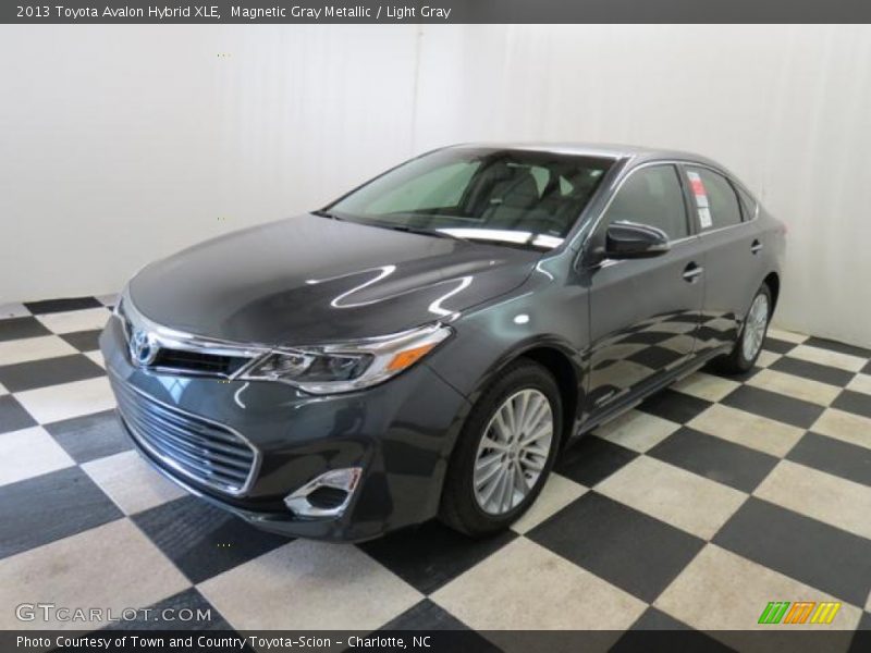 Magnetic Gray Metallic / Light Gray 2013 Toyota Avalon Hybrid XLE