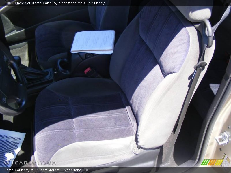 Sandstone Metallic / Ebony 2005 Chevrolet Monte Carlo LS