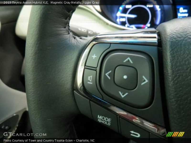 Magnetic Gray Metallic / Light Gray 2013 Toyota Avalon Hybrid XLE