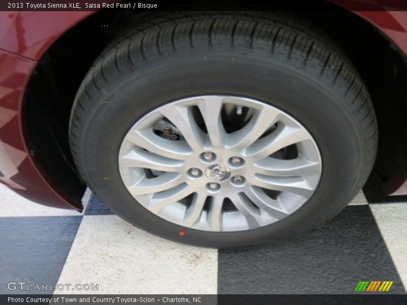 Salsa Red Pearl / Bisque 2013 Toyota Sienna XLE