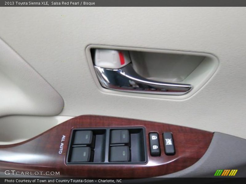 Salsa Red Pearl / Bisque 2013 Toyota Sienna XLE