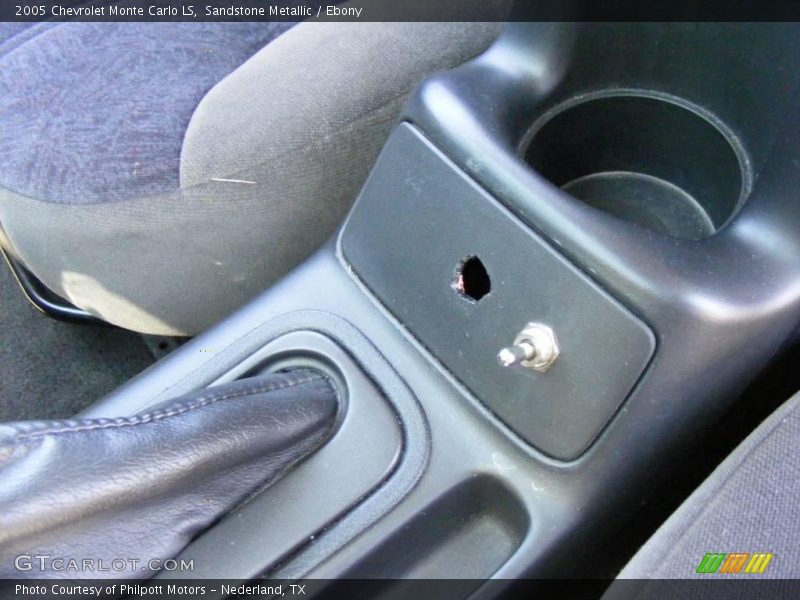 Sandstone Metallic / Ebony 2005 Chevrolet Monte Carlo LS