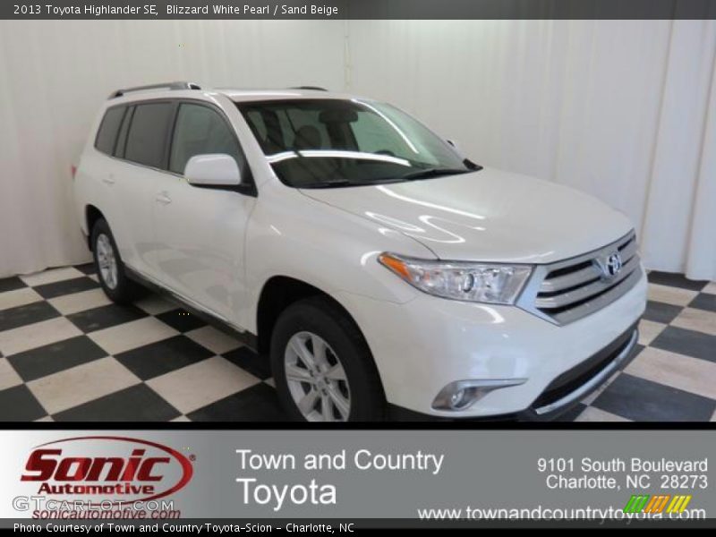 Blizzard White Pearl / Sand Beige 2013 Toyota Highlander SE