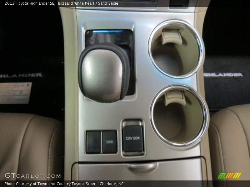 Blizzard White Pearl / Sand Beige 2013 Toyota Highlander SE