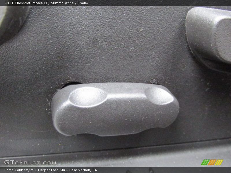 Summit White / Ebony 2011 Chevrolet Impala LT