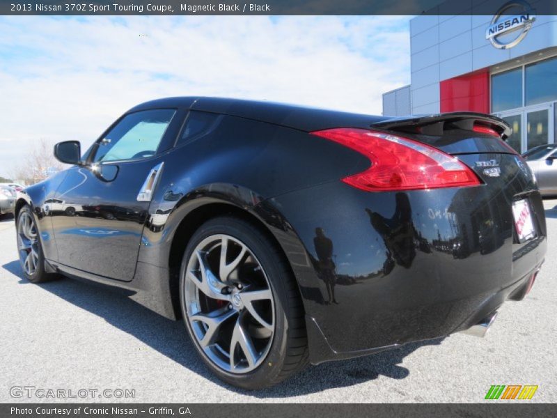 Magnetic Black / Black 2013 Nissan 370Z Sport Touring Coupe