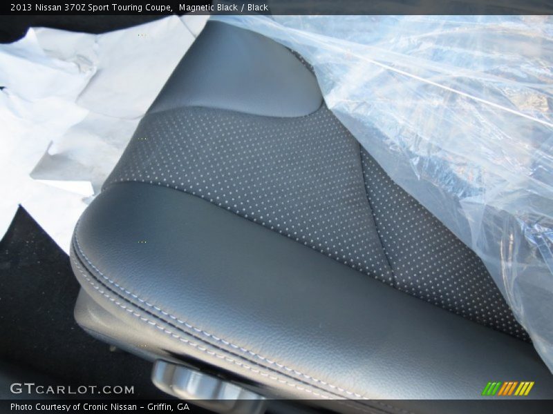 Front Seat of 2013 370Z Sport Touring Coupe