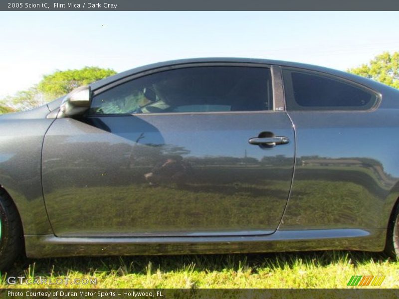 Flint Mica / Dark Gray 2005 Scion tC