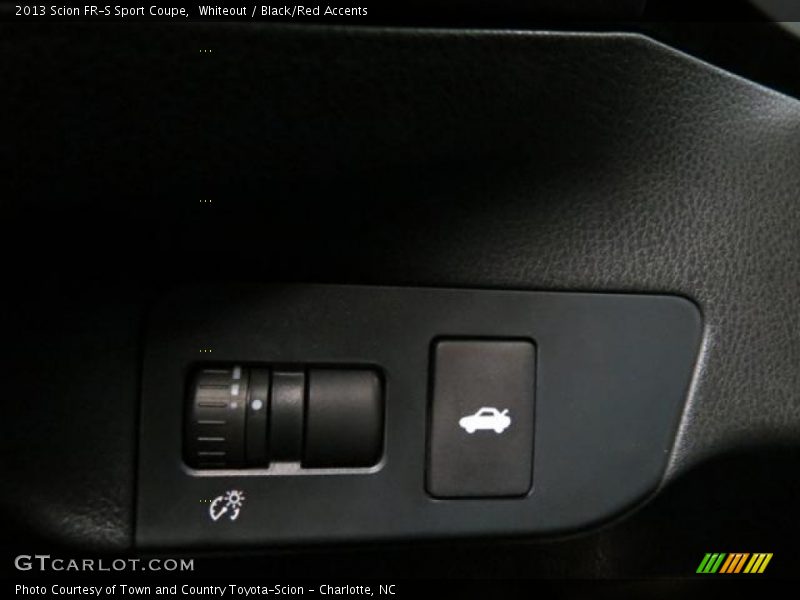Controls of 2013 FR-S Sport Coupe