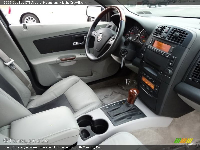  2005 CTS Sedan Light Gray/Ebony Interior