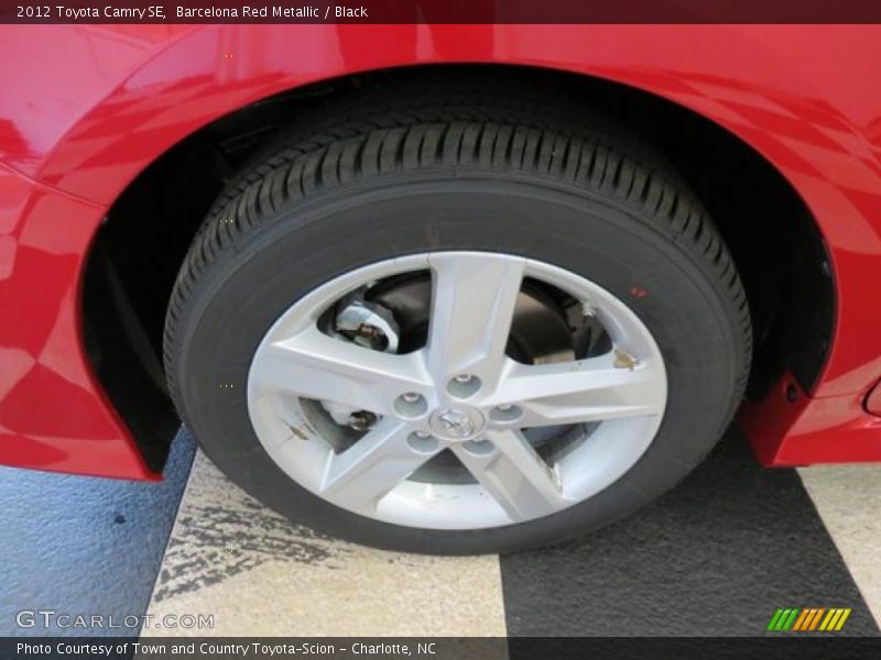 Barcelona Red Metallic / Black 2012 Toyota Camry SE