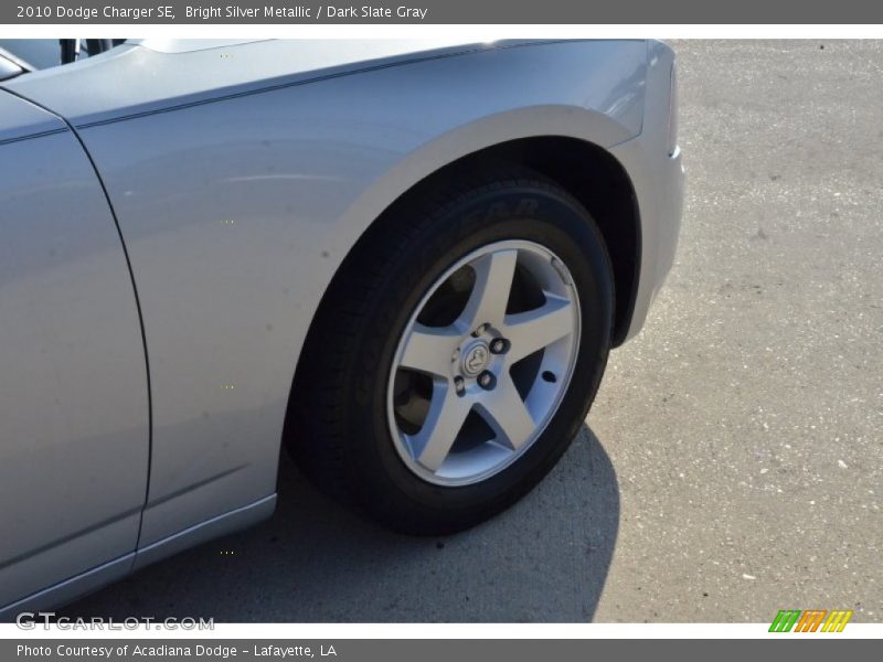 Bright Silver Metallic / Dark Slate Gray 2010 Dodge Charger SE