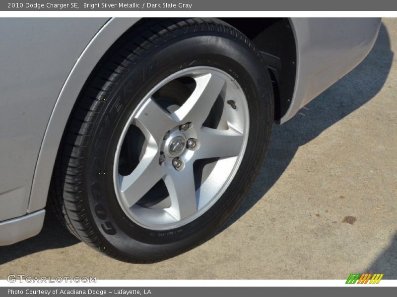 Bright Silver Metallic / Dark Slate Gray 2010 Dodge Charger SE