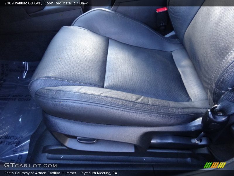 Front Seat of 2009 G8 GXP