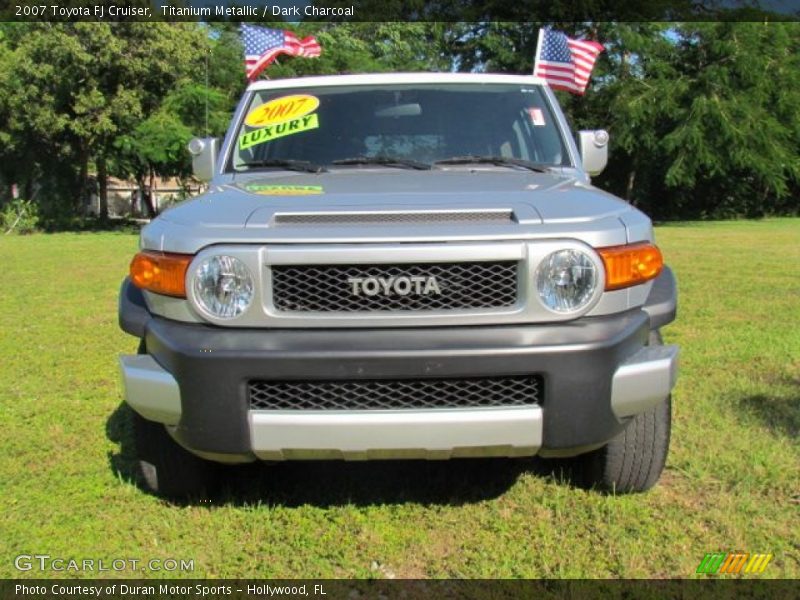 Titanium Metallic / Dark Charcoal 2007 Toyota FJ Cruiser