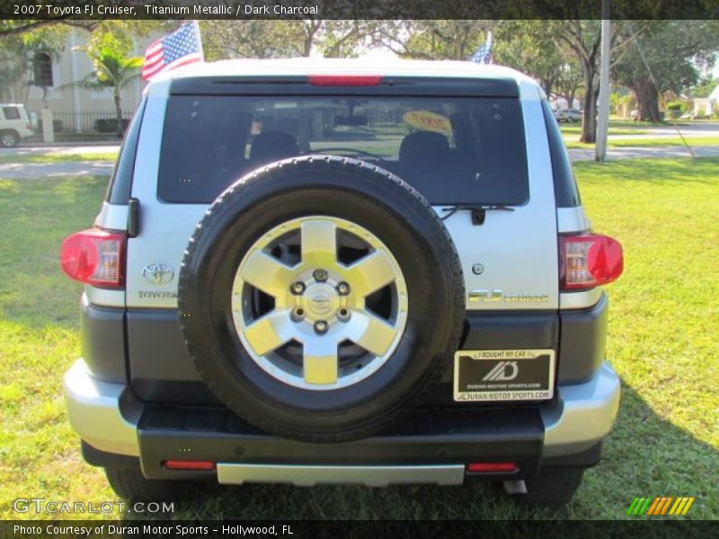 Titanium Metallic / Dark Charcoal 2007 Toyota FJ Cruiser