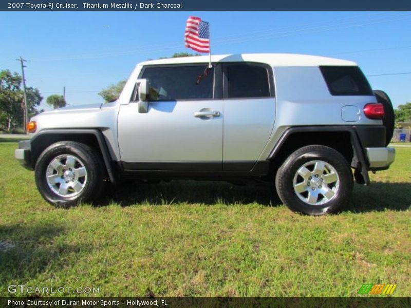 Titanium Metallic / Dark Charcoal 2007 Toyota FJ Cruiser