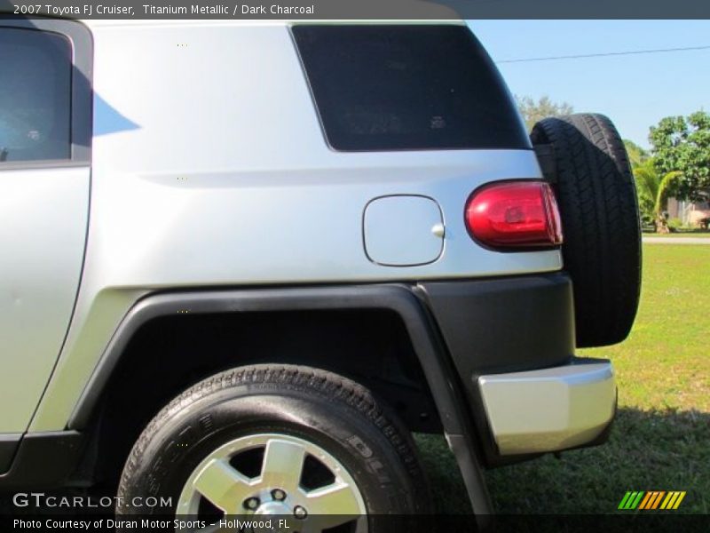 Titanium Metallic / Dark Charcoal 2007 Toyota FJ Cruiser