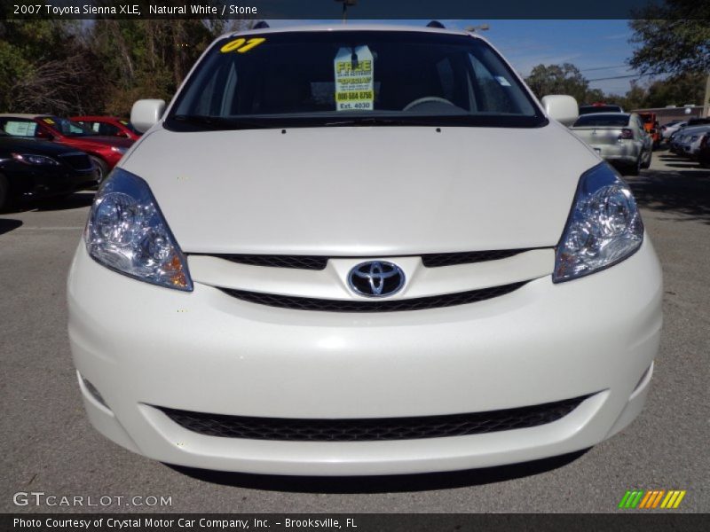Natural White / Stone 2007 Toyota Sienna XLE