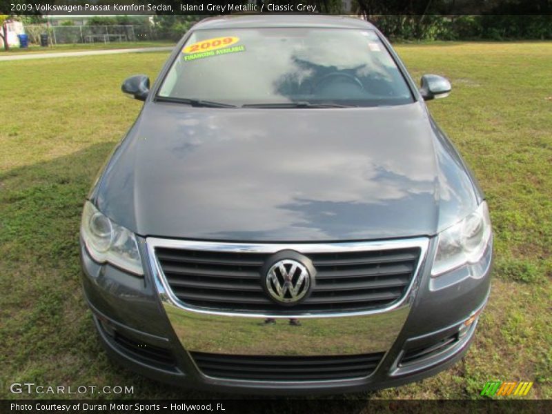Island Grey Metallic / Classic Grey 2009 Volkswagen Passat Komfort Sedan