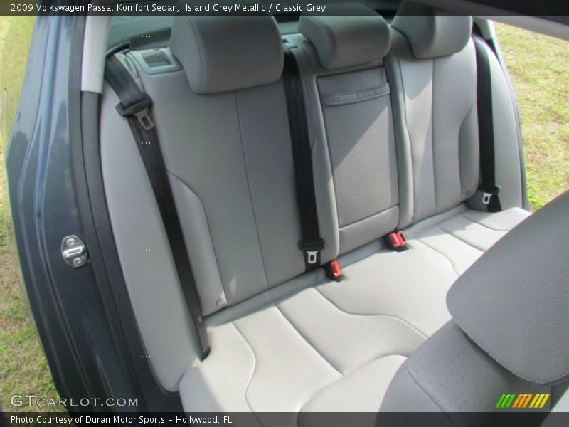Rear Seat of 2009 Passat Komfort Sedan
