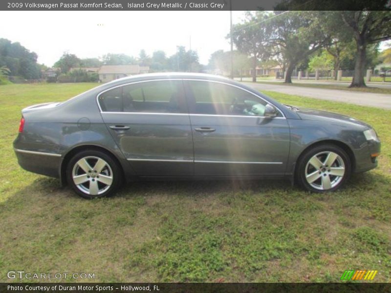 Island Grey Metallic / Classic Grey 2009 Volkswagen Passat Komfort Sedan