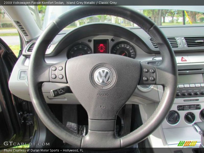  2009 Passat Komfort Sedan Steering Wheel