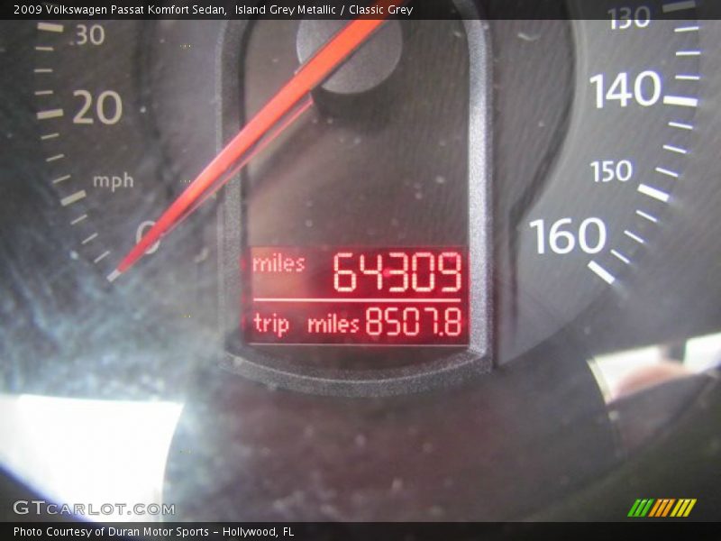 Island Grey Metallic / Classic Grey 2009 Volkswagen Passat Komfort Sedan