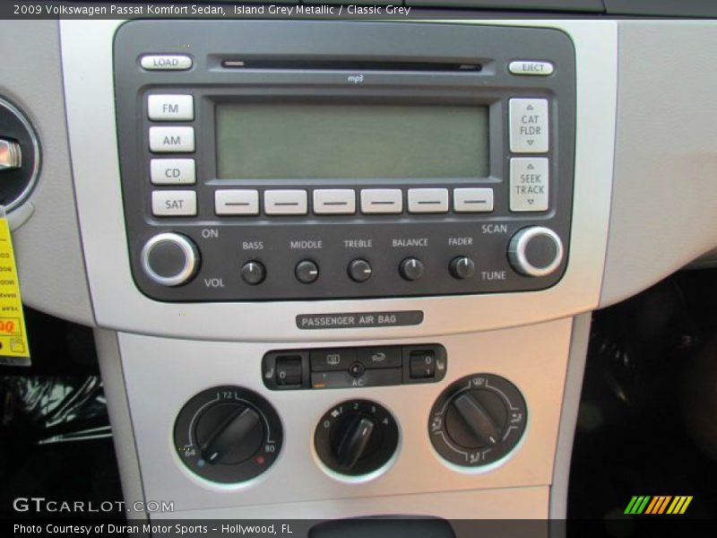 Audio System of 2009 Passat Komfort Sedan