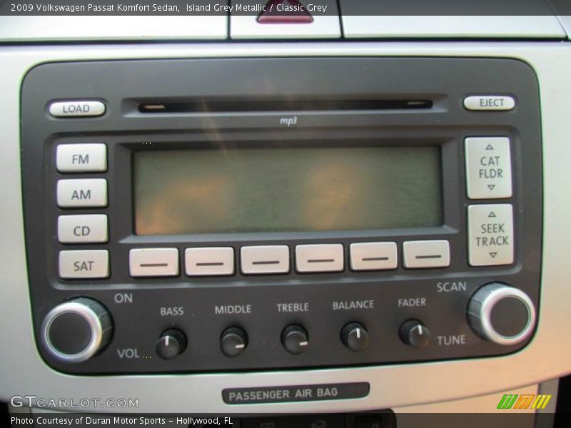 Audio System of 2009 Passat Komfort Sedan