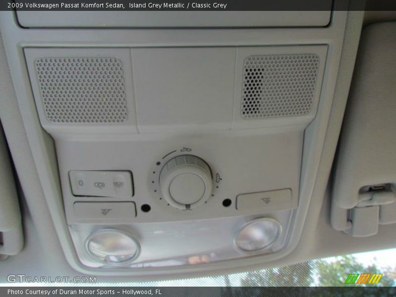 Island Grey Metallic / Classic Grey 2009 Volkswagen Passat Komfort Sedan