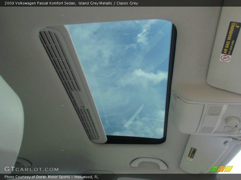 Island Grey Metallic / Classic Grey 2009 Volkswagen Passat Komfort Sedan