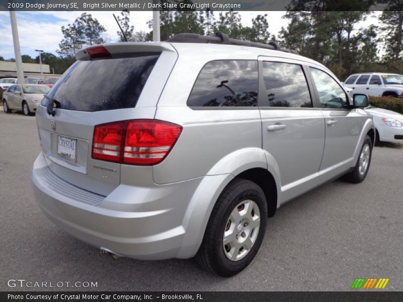 Bright Silver Metallic / Dark Slate Gray/Light Graystone 2009 Dodge Journey SE