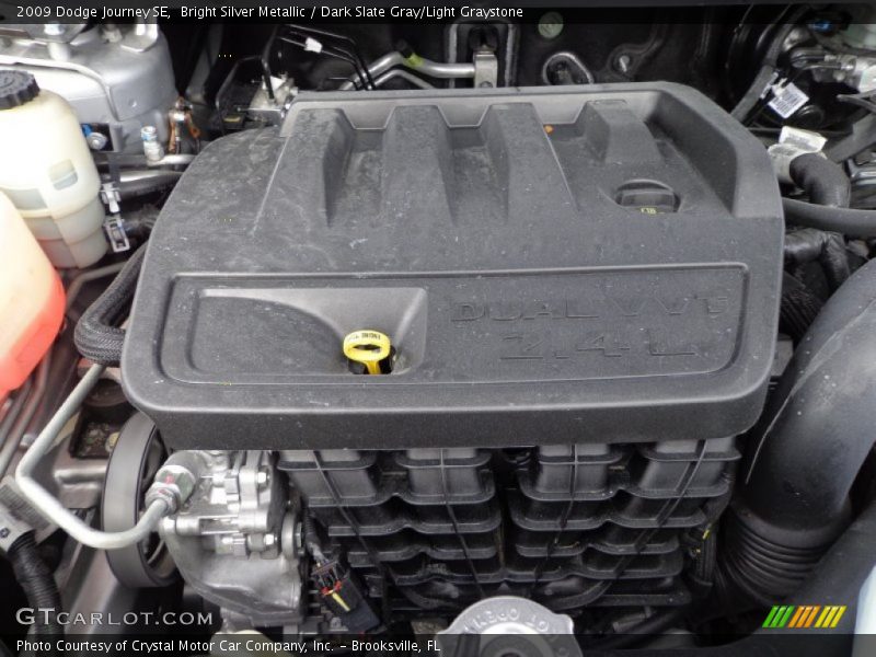 Bright Silver Metallic / Dark Slate Gray/Light Graystone 2009 Dodge Journey SE