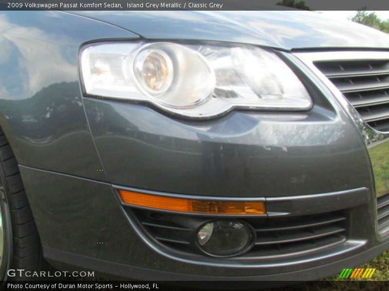 Island Grey Metallic / Classic Grey 2009 Volkswagen Passat Komfort Sedan