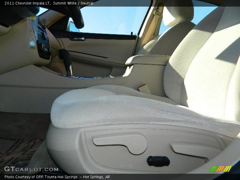 Summit White / Neutral 2011 Chevrolet Impala LT