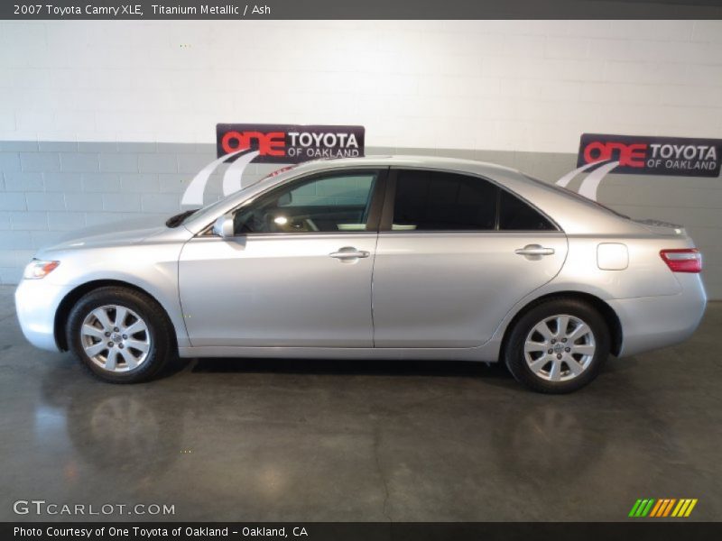Titanium Metallic / Ash 2007 Toyota Camry XLE