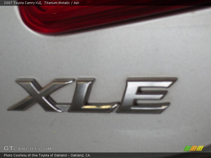 Titanium Metallic / Ash 2007 Toyota Camry XLE