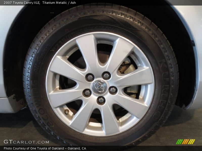 Titanium Metallic / Ash 2007 Toyota Camry XLE