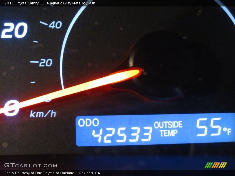 Magnetic Gray Metallic / Ash 2011 Toyota Camry LE