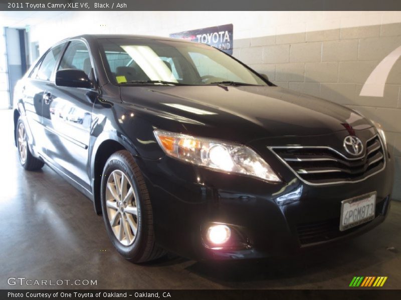Black / Ash 2011 Toyota Camry XLE V6