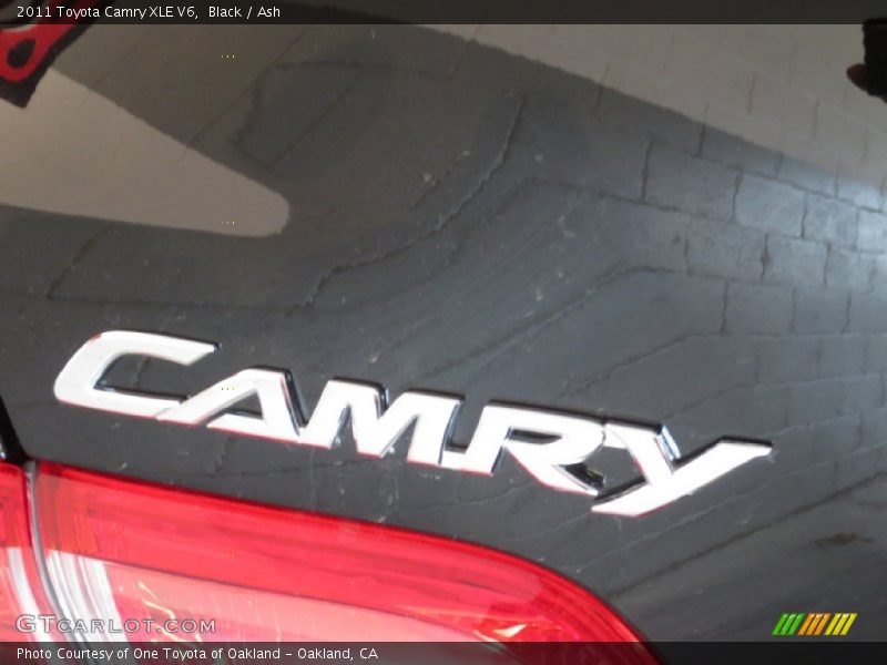Black / Ash 2011 Toyota Camry XLE V6