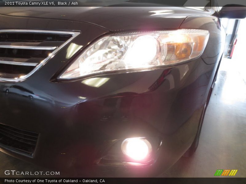 Black / Ash 2011 Toyota Camry XLE V6