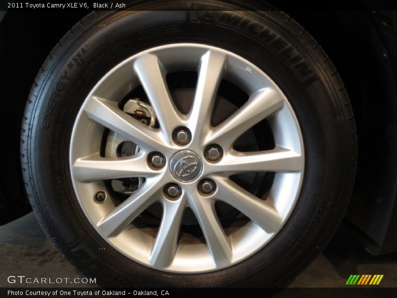 Black / Ash 2011 Toyota Camry XLE V6