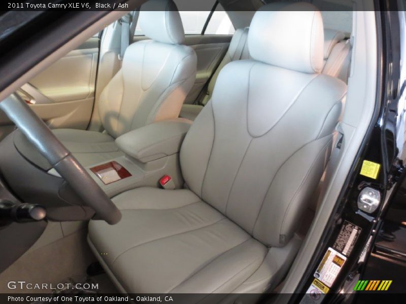 Black / Ash 2011 Toyota Camry XLE V6