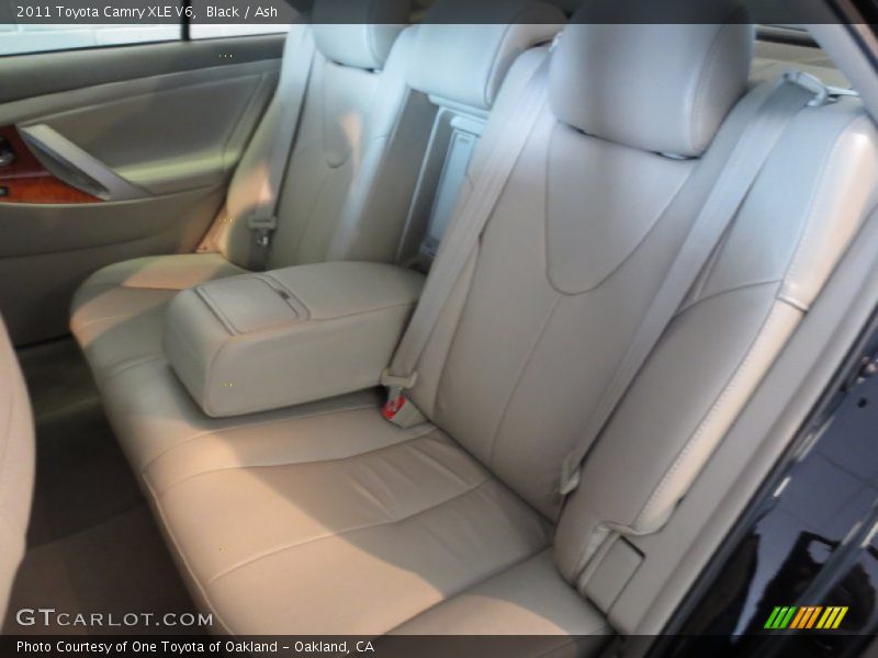 Black / Ash 2011 Toyota Camry XLE V6