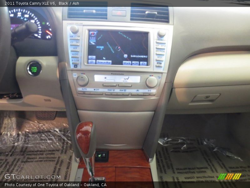 Black / Ash 2011 Toyota Camry XLE V6