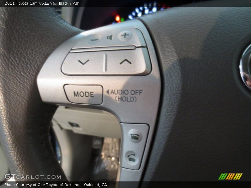 Black / Ash 2011 Toyota Camry XLE V6