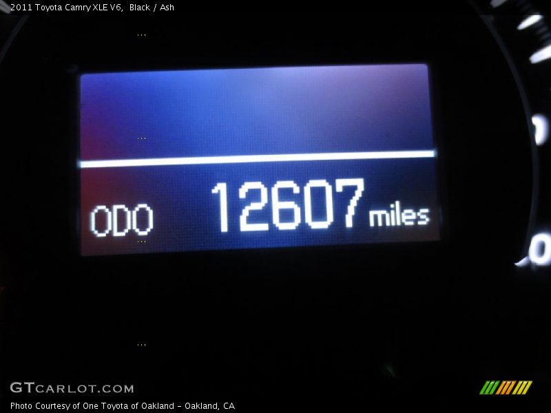 Black / Ash 2011 Toyota Camry XLE V6